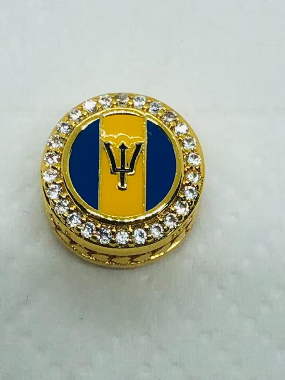 ✨ ✨Pandora Island Of Barbados Exclusive Flag Button Charm